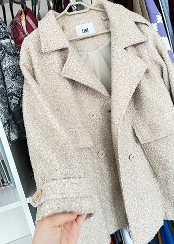 Bej Yünlü Kadın Kaban Kürk Detaylı - Görsel 2