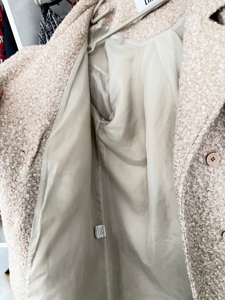 Bej Yünlü Kadın Kaban Kürk Detaylı - Görsel 3