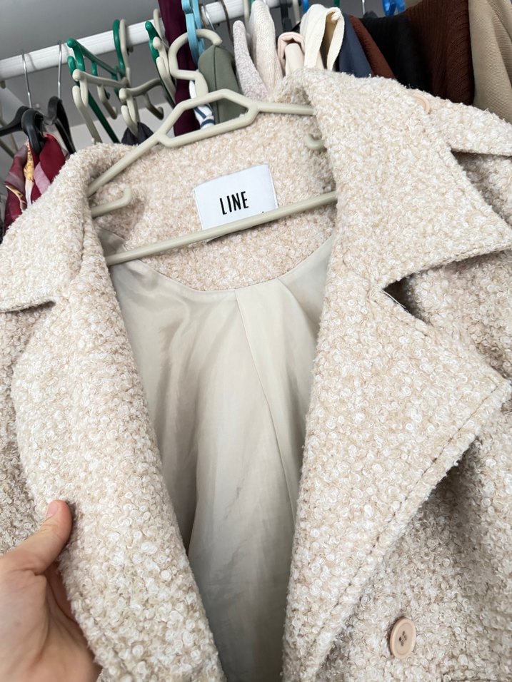 Bej Yünlü Kadın Kaban Kürk Detaylı - Görsel 5