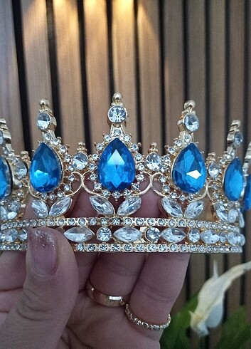 Mavi Taç - Görsel 2