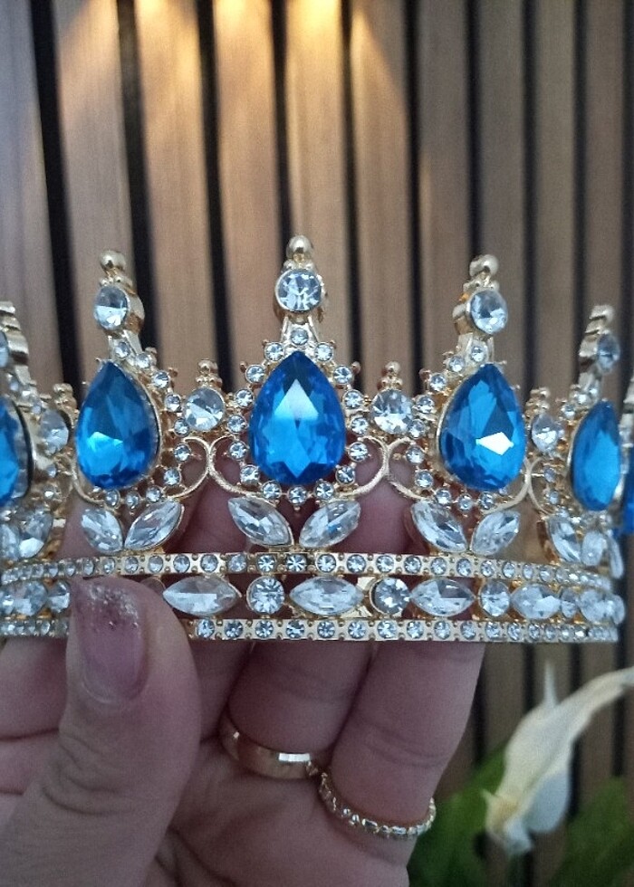 Mavi Taç - Görsel 2