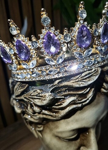 Lila Taç - Görsel 3