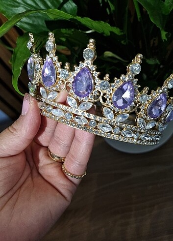 Lila Taç - Görsel 2