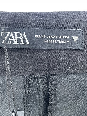 xs Beden siyah Renk Zara Mini Şort %70 İndirimli.