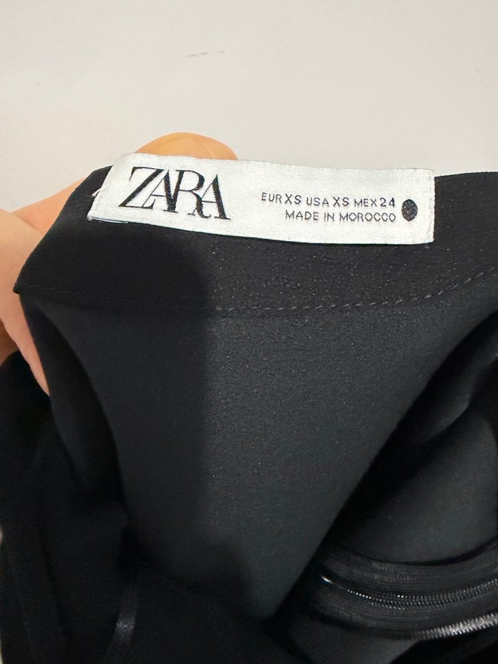 Siyah İnce Askılı kısa Elbise - Görsel 4