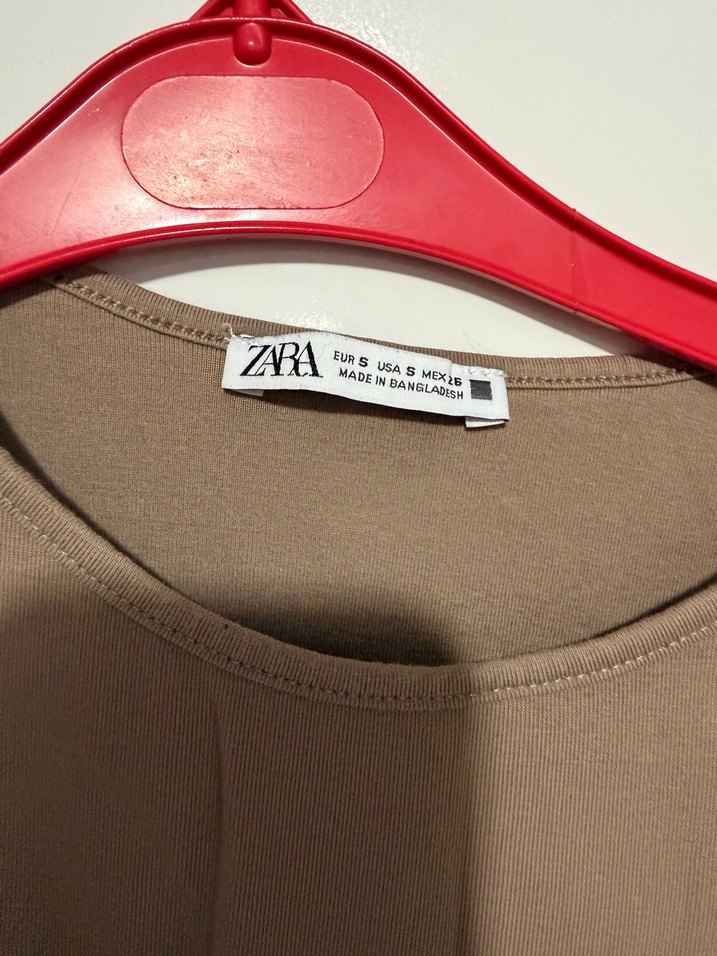 Kahverengi Yüksek Yakalı Kadın Atlet - Görsel 3