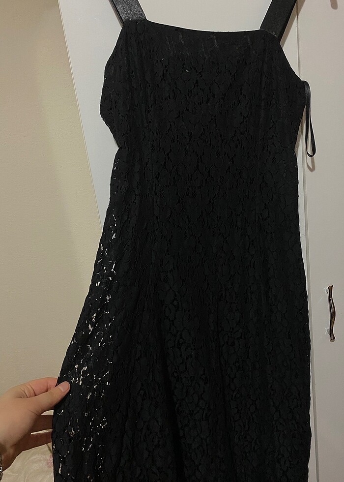 Siyah Elbise - Görsel 4