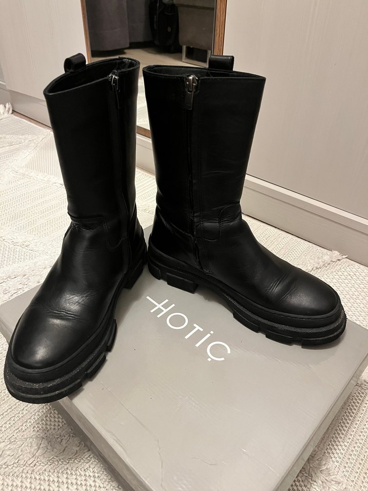 Siyah lastik platform topuklu bot - Görsel 5