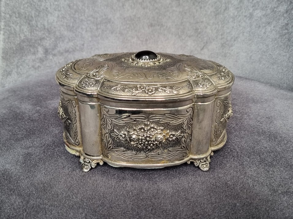 Parlak gümüş Makyaj Organizer Kutusu - Görsel 2