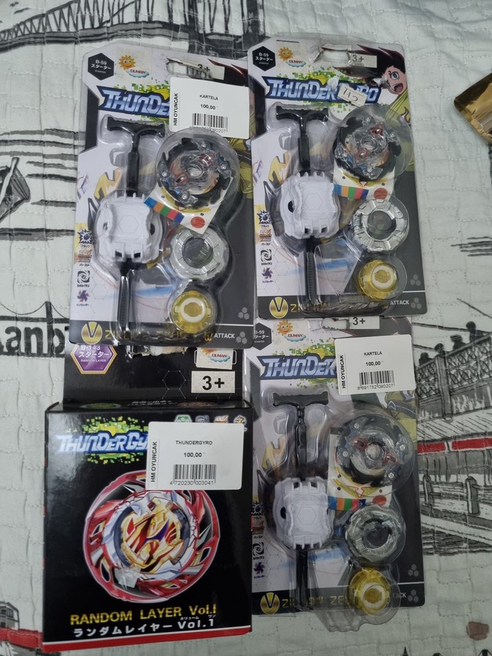 adet fiyatıdır Çok Renkli Aksiyon Figürleri ve Tornado Top - Görsel 2