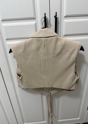 Bej Kemerli Kolsuz Mini Blazer - Görsel 2