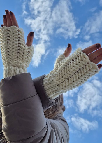 Kadın Beyaz Örgü Eldiven - Görsel 4