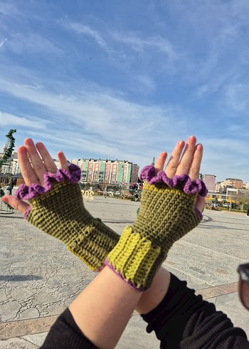 Mor Kenarlı Örgü Kadın Eldiveni - Görsel 2