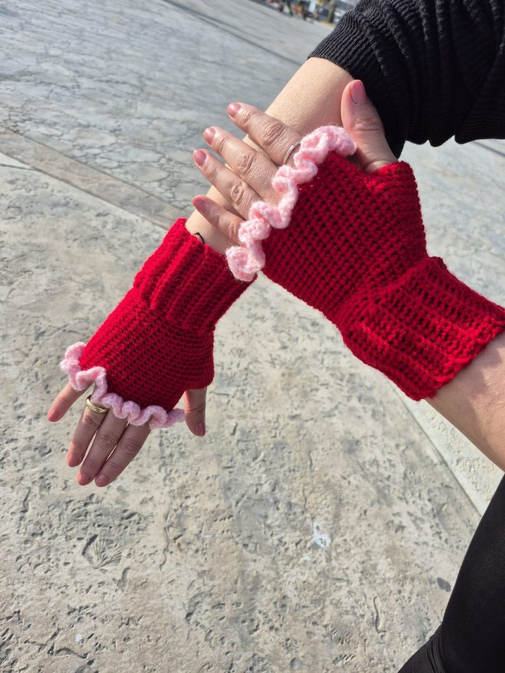 Kadın Kırmızı Örgü Eldiven - Görsel 3