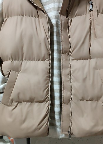 Bej Kadın Kapitone Yelek Kapüşonlu - Görsel 2