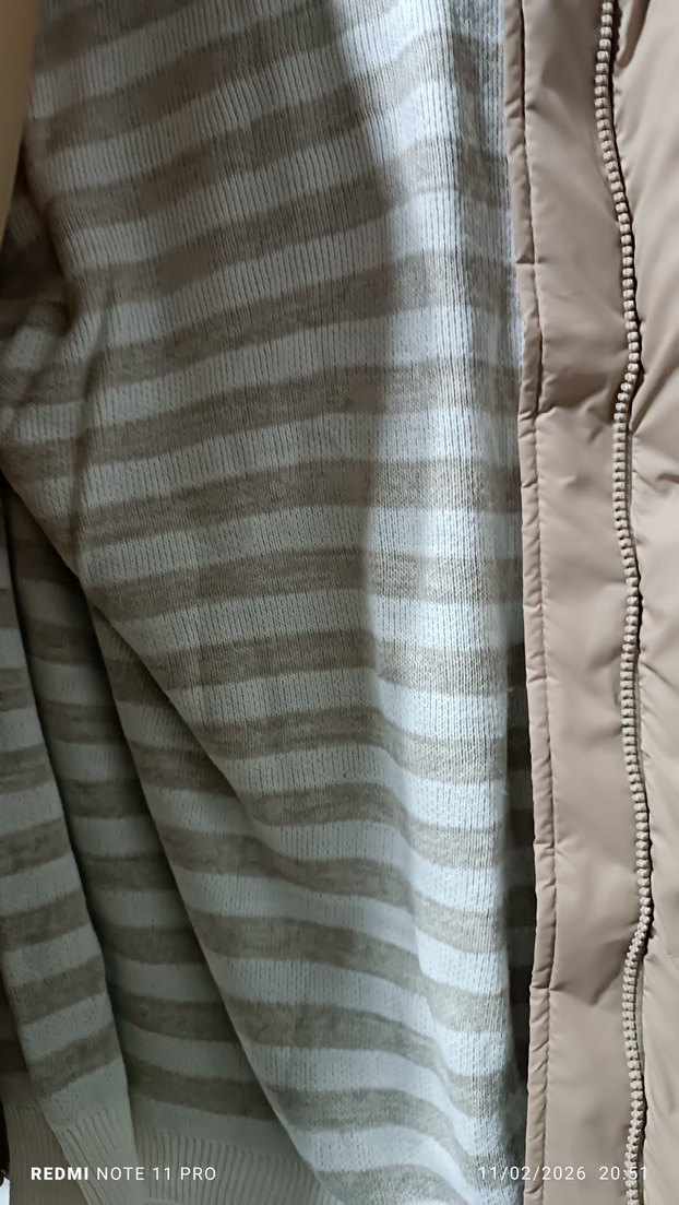 Bej Kadın Kapitone Yelek Kapüşonlu - Görsel 5