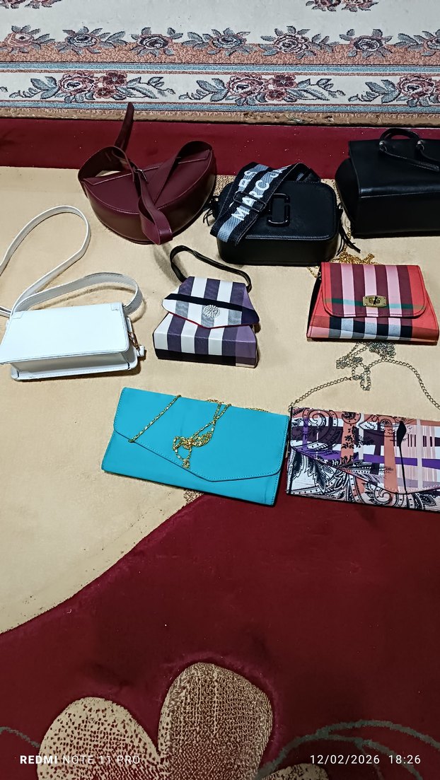 Renkli Tokalı Kadın Çanta - Görsel 2