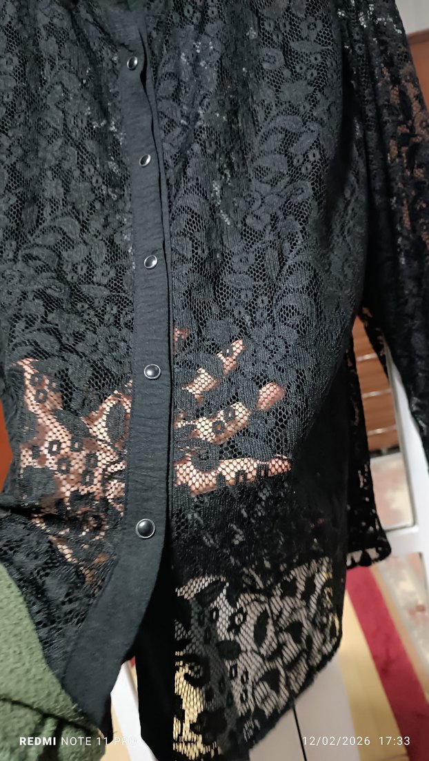 Siyah Dantel Detaylı Gotik Kadın Gömlek - Görsel 5