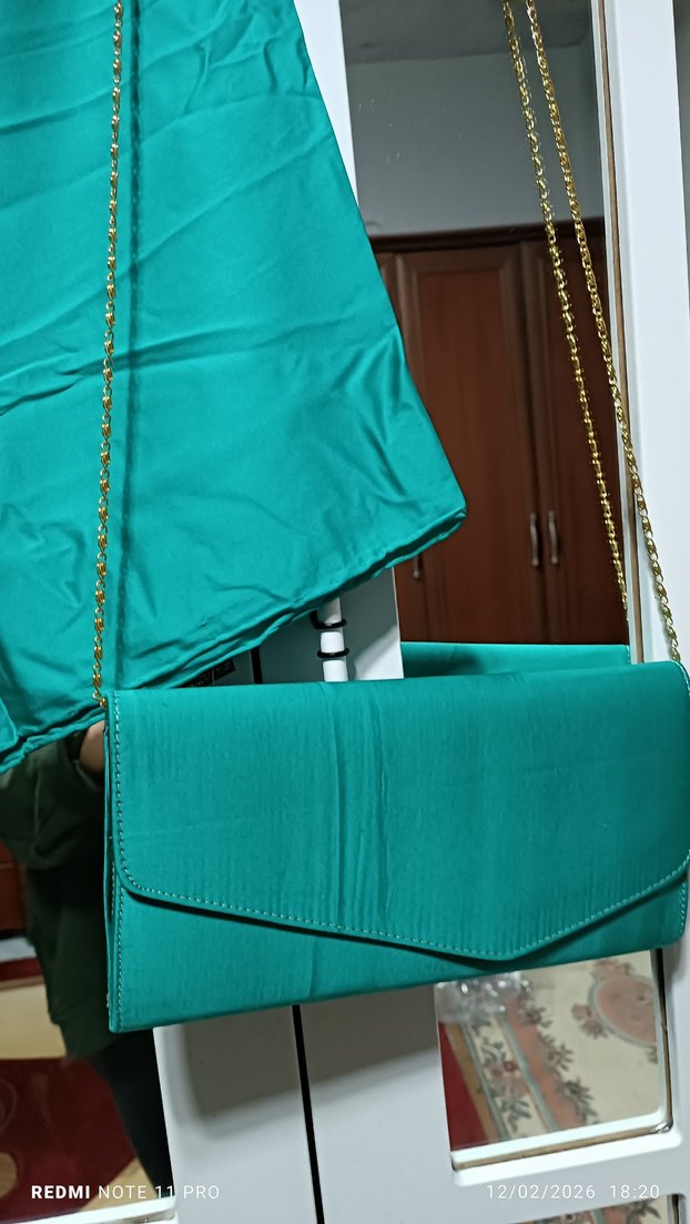 Turkuaz Zincir Detaylı Kadın Portföy Çanta - Görsel 3
