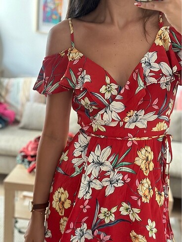 s Beden kırmızı Renk Bershka elbise