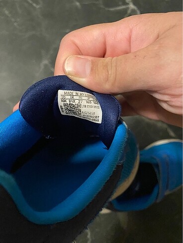 27 Beden mavi Renk 27 numara orijinal Adidas