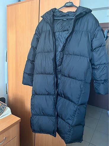 Uzun şişme mont