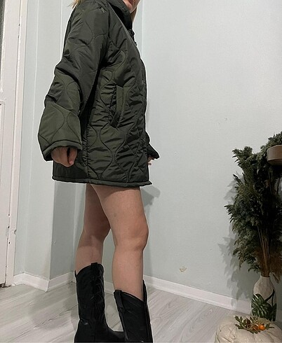 Zara Bayan kapitone mont yarım