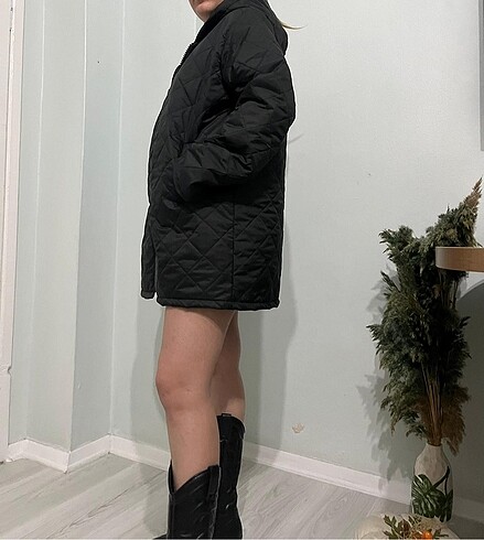 Zara Bayan kapitone mont yarım