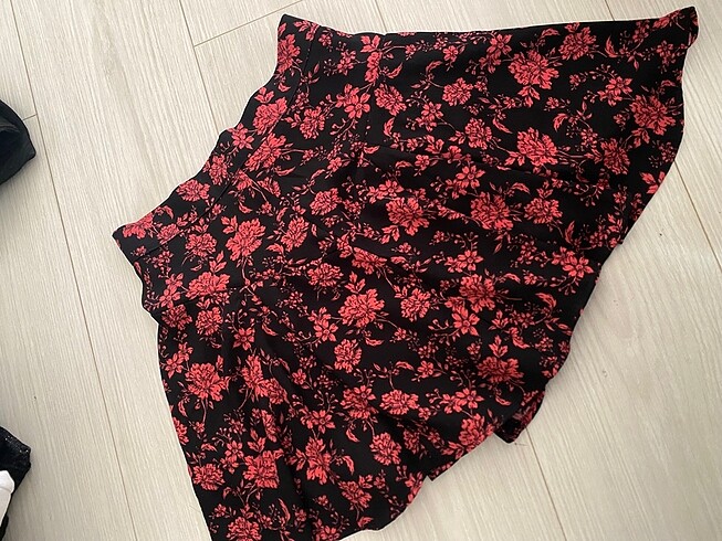 Şortlu Mini etek ?S? kullanılmamış ? temiz? belden biraz dar
