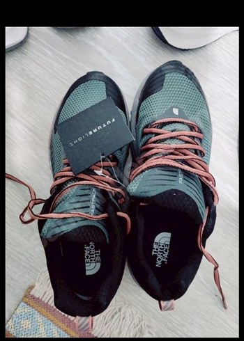 Amerikan geldi.
orijinal 39 numara kadın ayakkabı - Görsel 3