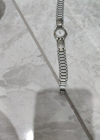 Klasik Beyaz Kadın Kol Saati - Görsel 2