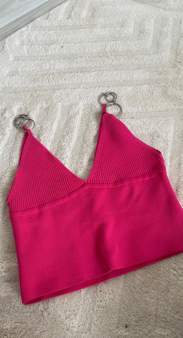 Pembe V Yakalı Örgü Crop Top - Görsel 2