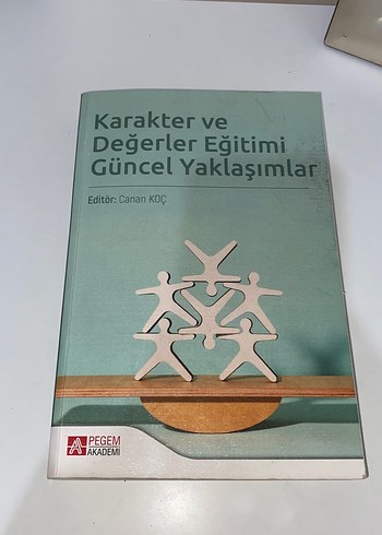 Karakter ve Değerler Eğitimi Güncel Yaklaşımlar Kitabı