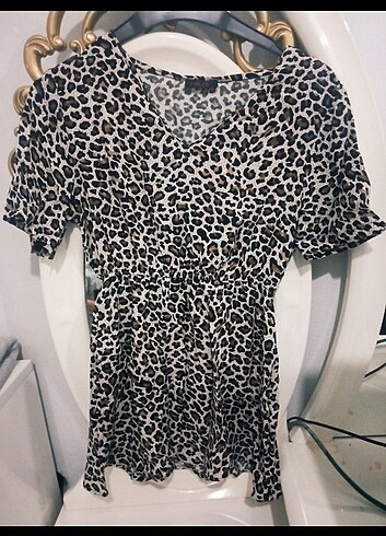 Kısa leopar elbise 