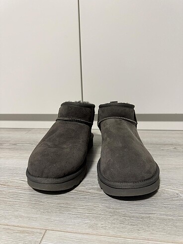 38 Beden Gri Ugg Ultra Mini 38 numara
