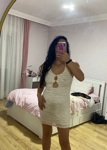 Bershka Krem güpürlü elbise