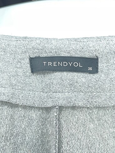36 Beden gri Renk Trendyol & Milla Kumaş Pantolon %70 İndirimli.