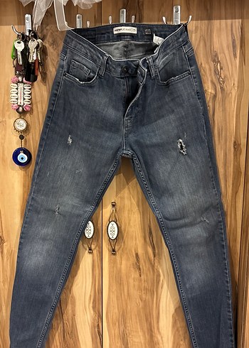 Koton Koyu Gri Yikamali Dar Kesim Jean