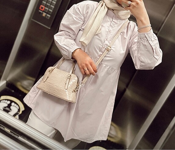 Lila tunik