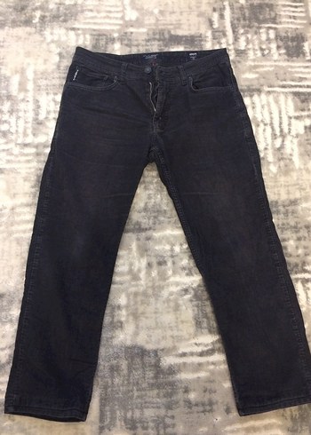 Armani Jeans 34