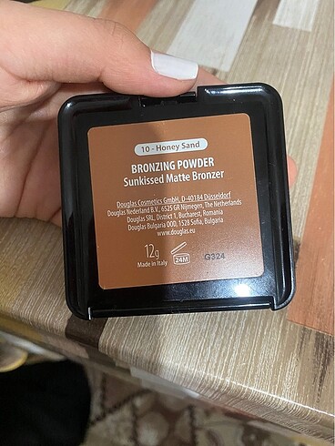  Beden DOUGLAS BRONZER