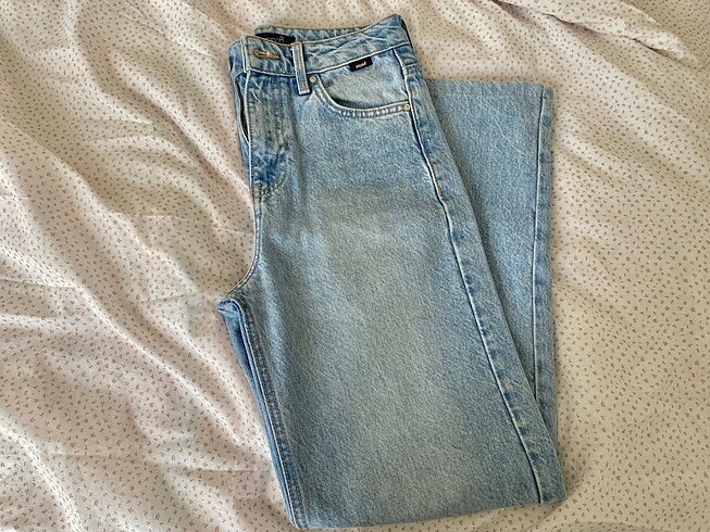 Mavi bol paça jean pantolon