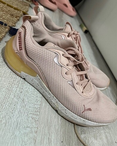 puma pembe spor ayakkabı