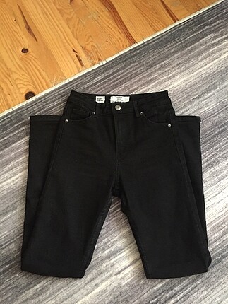 Bershka Siyah Jean