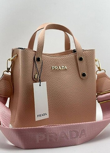 Prada bqyan çanta