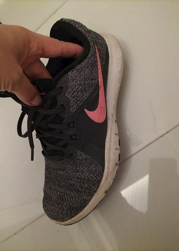 38,5 Beden orjinal Nike Kadın Spor Ayakkabı
