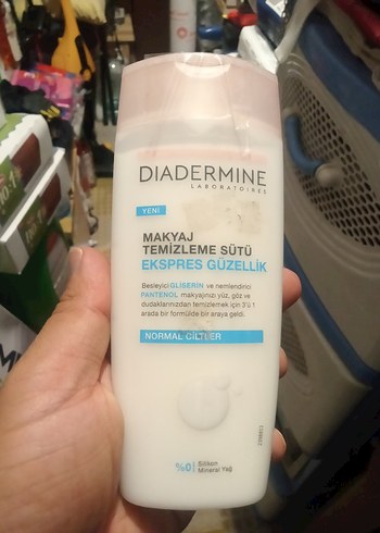 Diadermine Normal Ciltler için Makyaj Temizleme Sütü