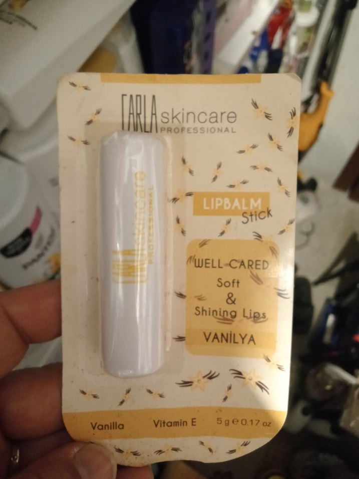 Vanilyalı Vitamin E Dudak Balmı Stick - Görsel 2