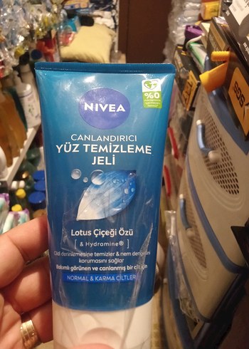 Nivea Canlandırıcı Yüz Temizleme Jeli 150 ml