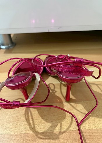 Parlak Pembe Yılan Derisi Desenli İnce Topuklu - Görsel 2